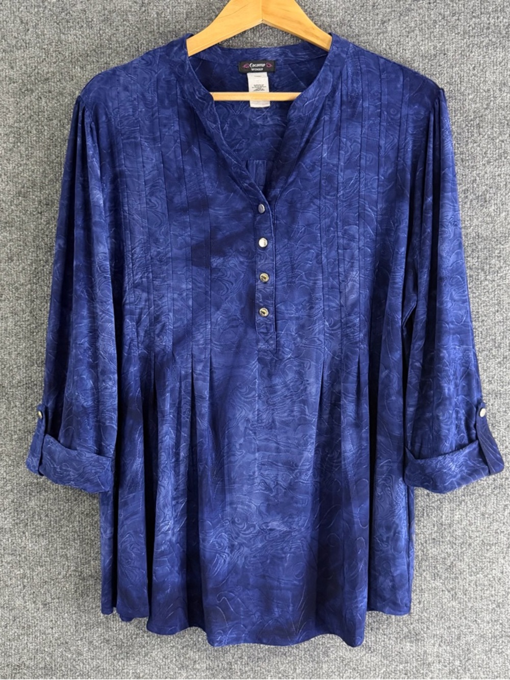 Cocomo Womens 3/4 Sleeve Pintuck Top Size 2X Blue White Office Stretch V Neck